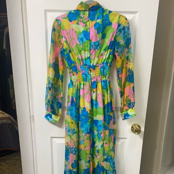 Amazing 70s Dress - Picture 8 of 12